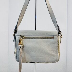 Aimee Kestenberg Leather Shoulder Crossbody Bag Beige Tan Zipper Accent Pebbled